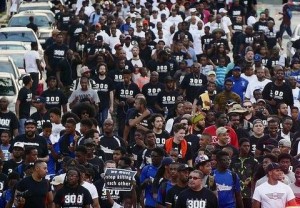 300 men march
